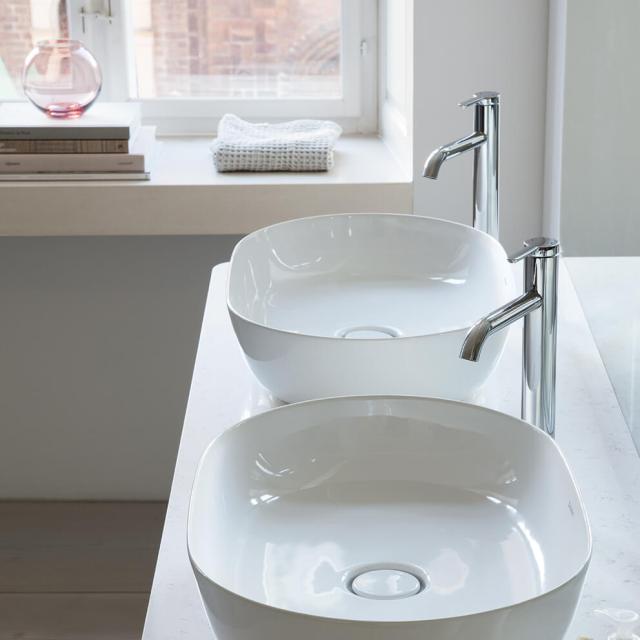 To hvide håndvaske på badeværelse i Aarhus